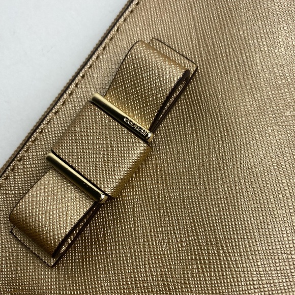 Coach Golden Bow Darcy Wristlet - Picture 3 of 7